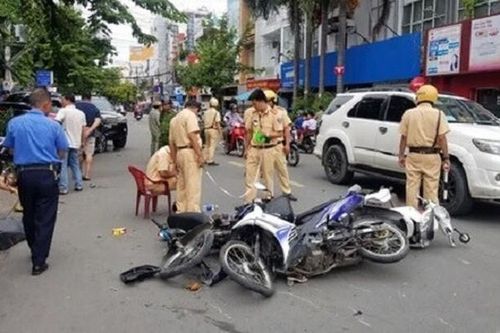 'Cách ly toàn xã hội' vẫn có gần 500 người chết khi ra đường