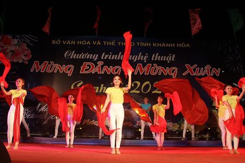 Nghệ sĩ và nỗi nhớ sân khấu