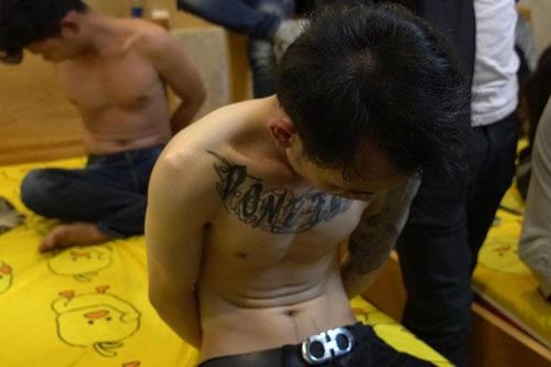 Bắt nhóm thanh niên tổ chức tiệc ma túy mừng sinh nhật