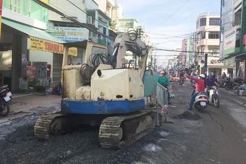 TPHCM: Tạm ngưng các công trình đào đường dịp lễ 30-4