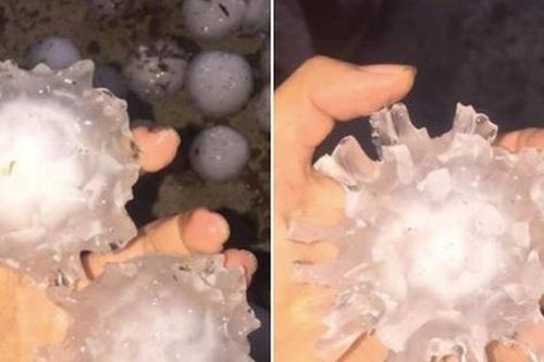 Mưa đá tàn phá tàn phá nhà cửa, hoa màu với hình thù kì lạ tại một số tỉnh miền núi phía Bắc được dân mạng xôn xao chia sẻ