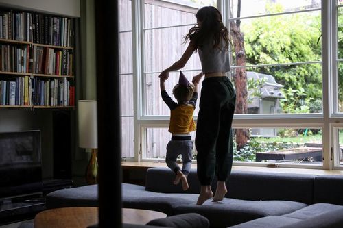 Người dân thế giới sống trong lệnh phong tỏa theo cách chưa từng có