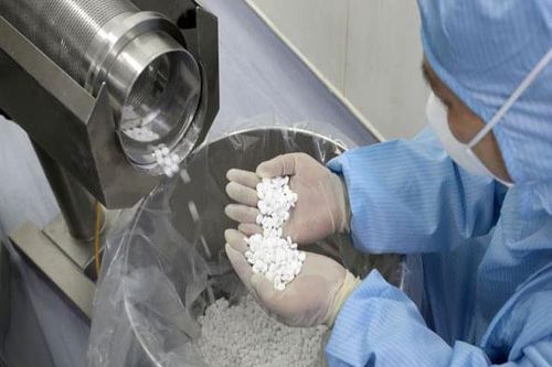 FDA cảnh báo không tự sử dụng thuốc chữa sốt rét điều trị bệnh Covid-19