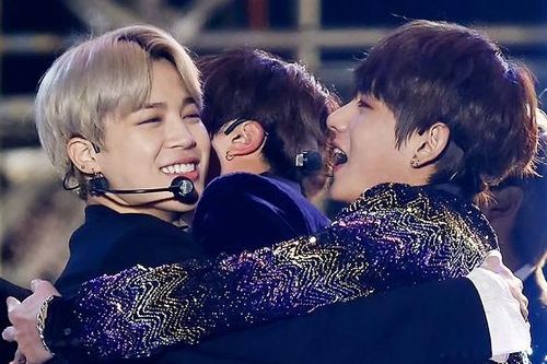 V và Jimin BTS đúng là cặp bài trùng quậy phá, tiếc là vẫn dưới cơ Jin