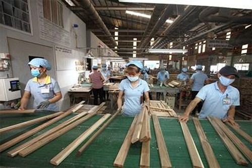 Sản xuất đồ gỗ và yêu cầu tái cơ cấu