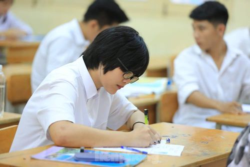 Thí sinh tự do được tham gia thi tốt nghiệp THPT để xét tuyển ĐH
