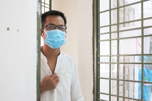Cảm kích anh bộ đội, người cách ly chia đồ ăn, viết thư tay cảm ơn