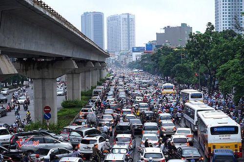 Nghịch lý có tiền mà không tiêu được