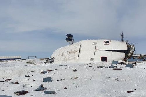 Trực thăng đứt lìa đuôi, cánh quạt nát vụn khi hạ cánh ở Siberia