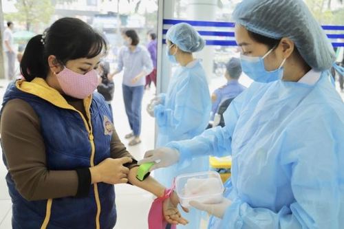Dịch COVID-19: Đảm bảo an toàn khám, chữa bệnh và kiểm soát lây nhiễm trong cơ sở y tế