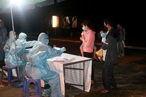 Nghệ An tiếp tục nhận công dân từ Lào về cách ly