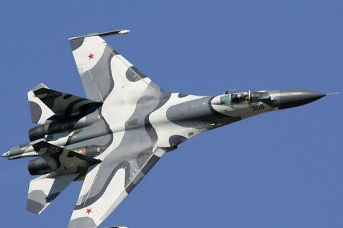Tiêm kích Su-27 Nga xuất kích chặn máy bay F-16 Bỉ