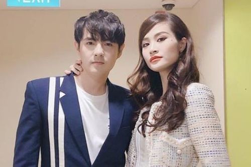 Vợ chồng Ông Cao Thắng, Đông Nhi ủng hộ 250 triệu đồng chống dịch