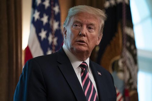 COVID-19: Bác sĩ Pakistan tuyệt thực, ông Trump bất ngờ bỏ họp báo