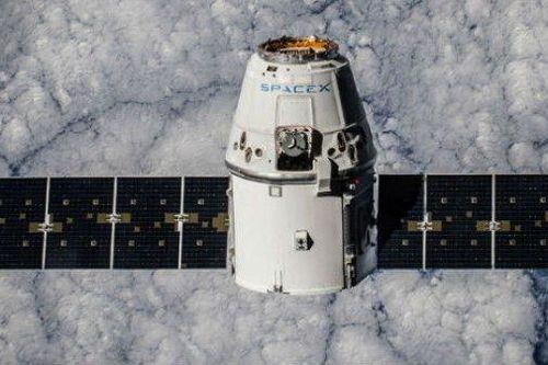 SpaceX đã phóng lên 422 vệ tinh, đủ phủ sóng Internet từ quỹ đạo