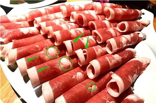 Mẹo phân biệt thịt ba chỉ bò Mỹ thật - giả chỉ bằng 1 chi tiết