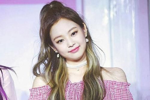 Những idol Hàn Quốc sở hữu khả năng ngoại ngữ 'siêu phàm'