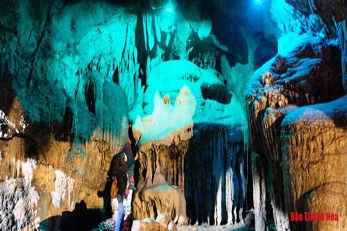 Khám phá hang động nơi chàng Từ Thức 'gặp tiên'