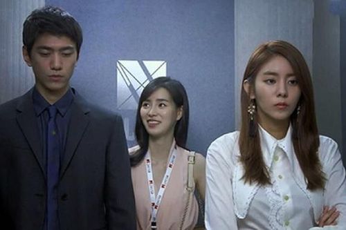 Bạn thân của chồng xưng là hồng nhan tri kỷ, liên tục trêu ngươi tôi