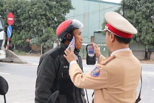 Phát hiện 20 tài xế dương tính ma túy vẫn chạy xe trên đường