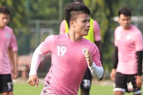 Quang Hải, Công Phượng tập luyện chờ ngày V.League trở lại