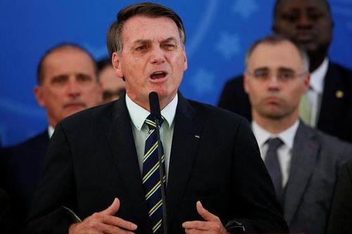 Tổng thống Brazil đối mặt với khủng hoảng 'kép'