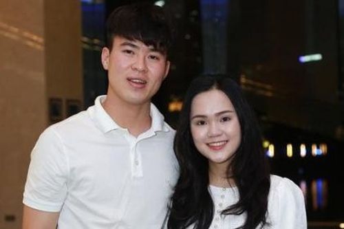 Quỳnh Anh - bà xã Duy Mạnh lộ vòng eo khác thường