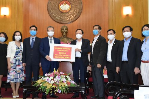 Cộng đồng người Việt tại Thái Lan, Hàn Quốc ủng hộ phòng chống dịch Covid-19 trong nước