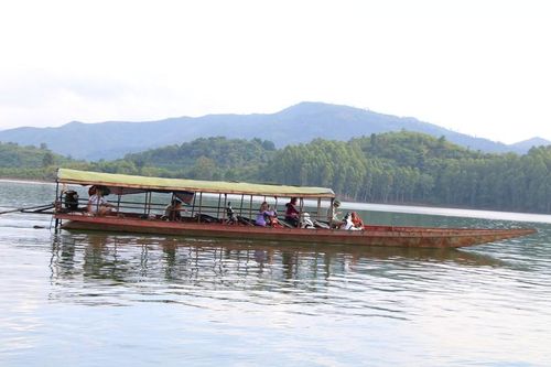Đảm bảo an toàn giao thông trên vùng lòng hồ sông Đà