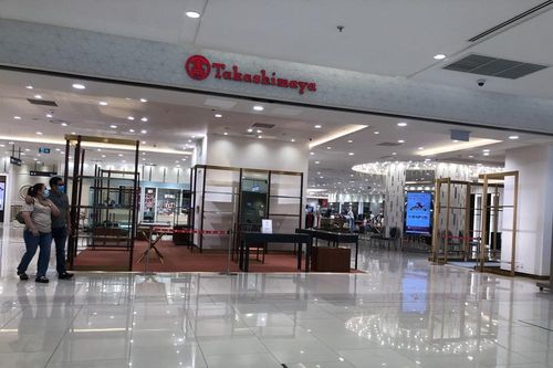 Tái hoạt động, doanh nghiệp vừa mừng vừa lo