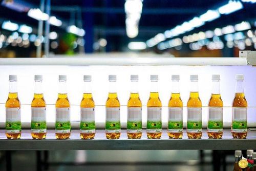 Tổng thống nước Tây Phi đặt mua siro ngải tây để chữa COVID-19