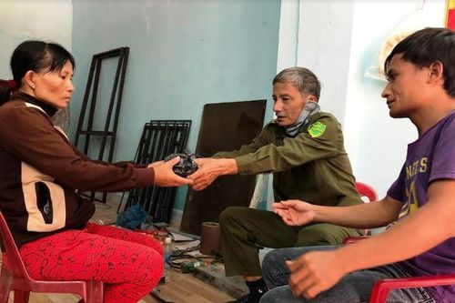 Người đàn ông mua ve chai trả lại hơn 200 triệu đồng cho chủ nhân