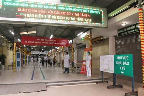 Từ ngày 4/5, Khoa Khám bệnh Bệnh viện Bạch Mai bắt đầu đón người bệnh mạn tính đến khám