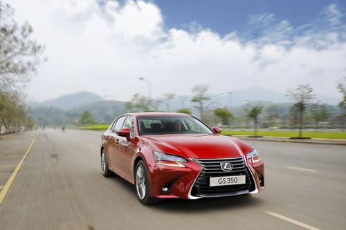 Sedan hạng E cao cấp của Lexus bị khai tử vì xu thế sử dụng xe gầm cao