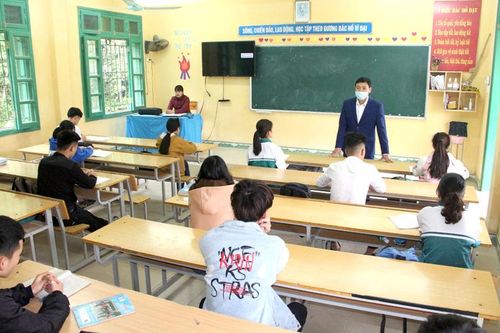 Ngày đầu tiên học sinh đi học trở lại