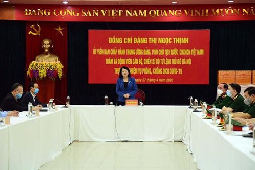 Tô thắm hình ảnh chiến sĩ áo xanh luôn tiên phong trong phòng, chống dịch Covid-19