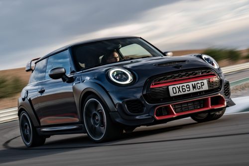 Mini John Cooper Works GP bán giới hạn tại ĐNÁ, mạnh hơn 300 mã lực
