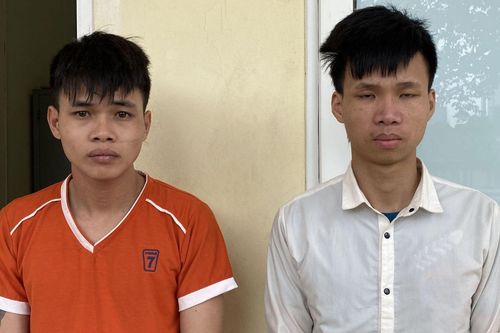 Dùng gái mại dâm để lừa đảo chiếm đoạt xe máy