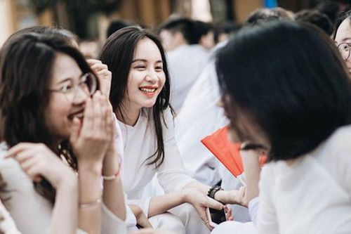TP Hồ Chí Minh: Học sinh, sinh viên trở lại trường học từ ngày 4/5