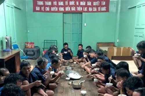 Quảng Nam: Kịp thời ứng cứu 30 ngư dân gặp nạn trên biển
