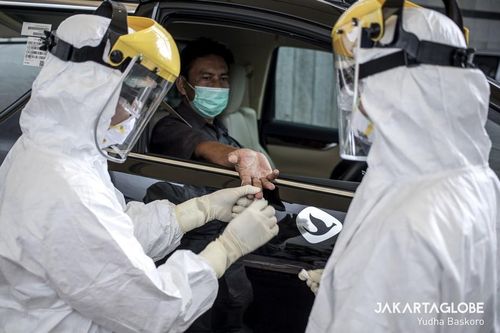 Reuters: 2.200 người Indonesia tử vong với triệu chứng giống COVID-19
