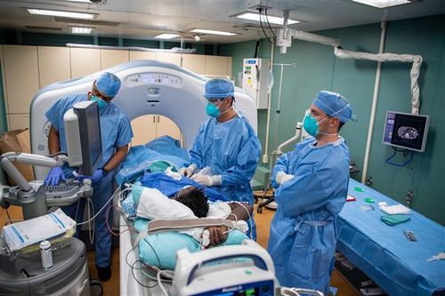 Diễn biến COVID-19 tới 6 giờ sáng 28/4: Trên 3 triệu người mắc bệnh, số ca tử vong vượt 200.000 người
