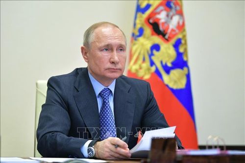 Tổng thống Vladimir Putin cảnh báo Nga chưa tới 'đỉnh dịch' COVID-19
