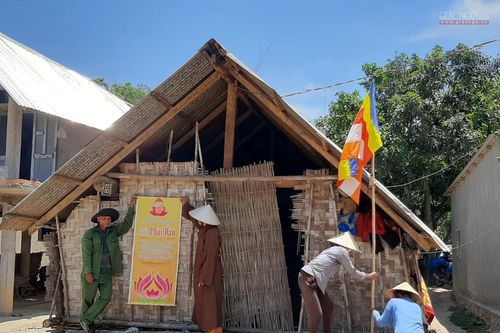 Đắk Lắk : Phật đản về trên các buôn làng huyện Lắk