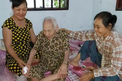 Cặp vợ chồng hành hạ mẹ già 88 tuổi ở Tiền Giang lãnh án