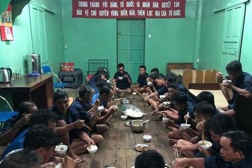 30 ngư dân gặp trên biển được cứu sống, đưa lên nhà giàn DK1