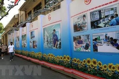 TPHCM: Triển lãm ảnh 45 năm xây dựng và phát triển