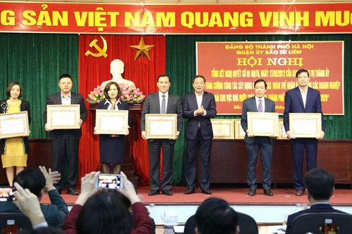 Hà Nội quy định 8 danh hiệu thi đua, khen thưởng