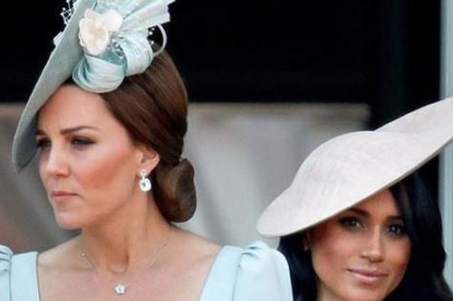 Tiết lộ của bạn thân Meghan Markle: Hoàng gia Anh bênh vực Kate, Meghan bị đối xử bất công nên Hoàng tử Harry phải ra đi