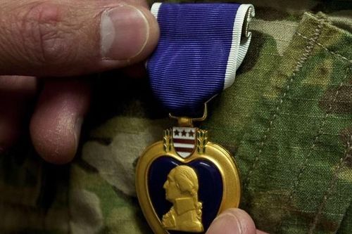 Lính bị thương trong vụ Iran tấn công căn cứ Mỹ ở Iraq sẽ được nhận huy chương Purple Heart